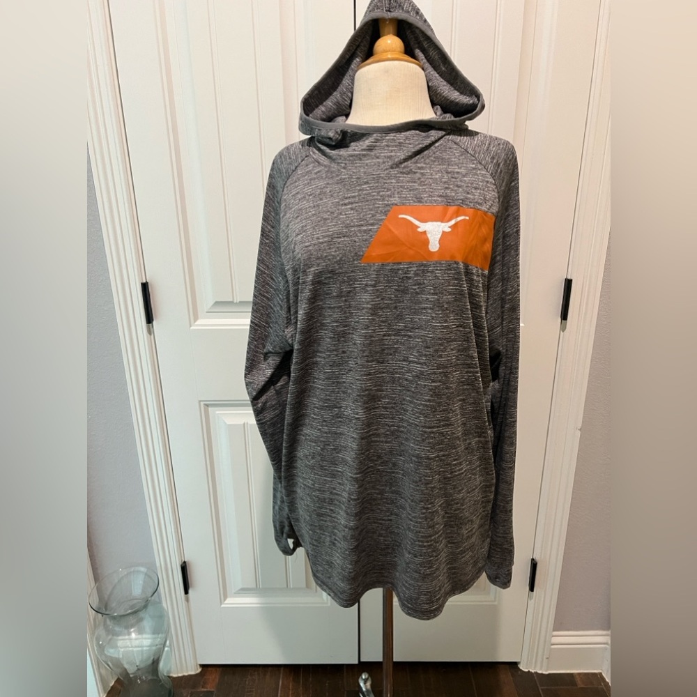 #788. Longhorn Apparel Lightweight Performance Gray Hoodie. Size 2XL